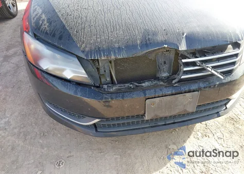 2013 Volkswagen Passat 2.5L Se z USA, uszkodzony, nr VIN 1VWBH7A39DC131934